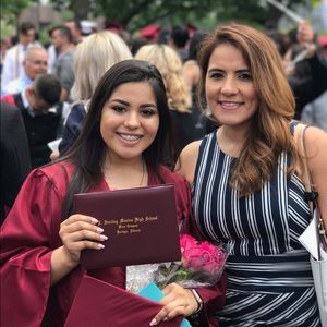 Meet your Posher, Eva